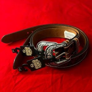 Cowboys or cowgirls belt